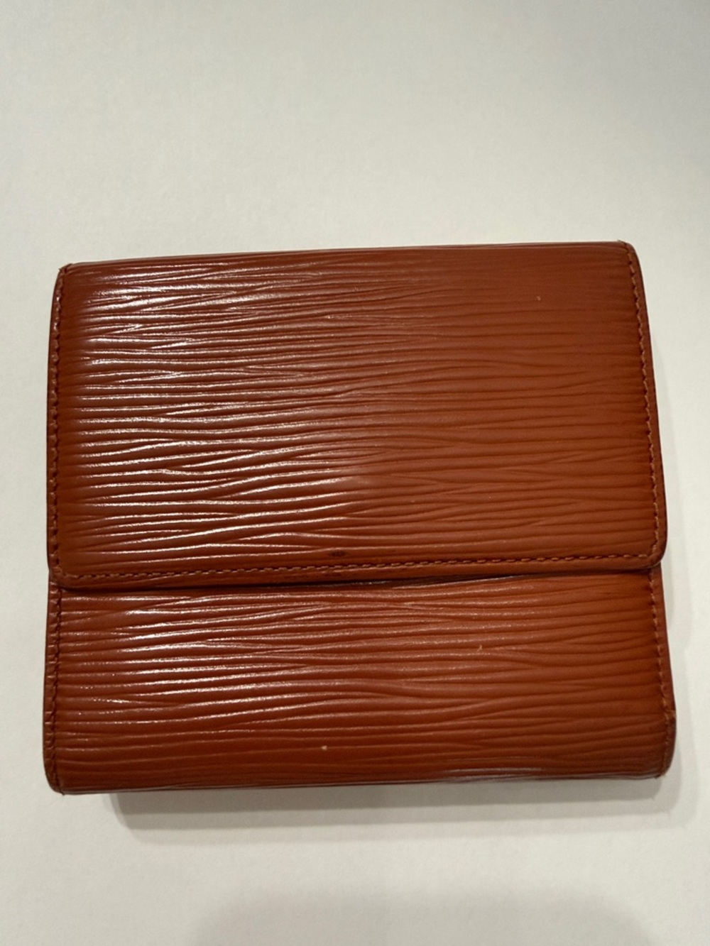 Authentic Louis Vuitton Epi Leather Compact Wallet - Chestnut Brown - Picture 4 of 9